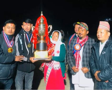 दोस्रो साङधुङगे माङ्गेना कपको उपाधि हाङपाङको हातमा