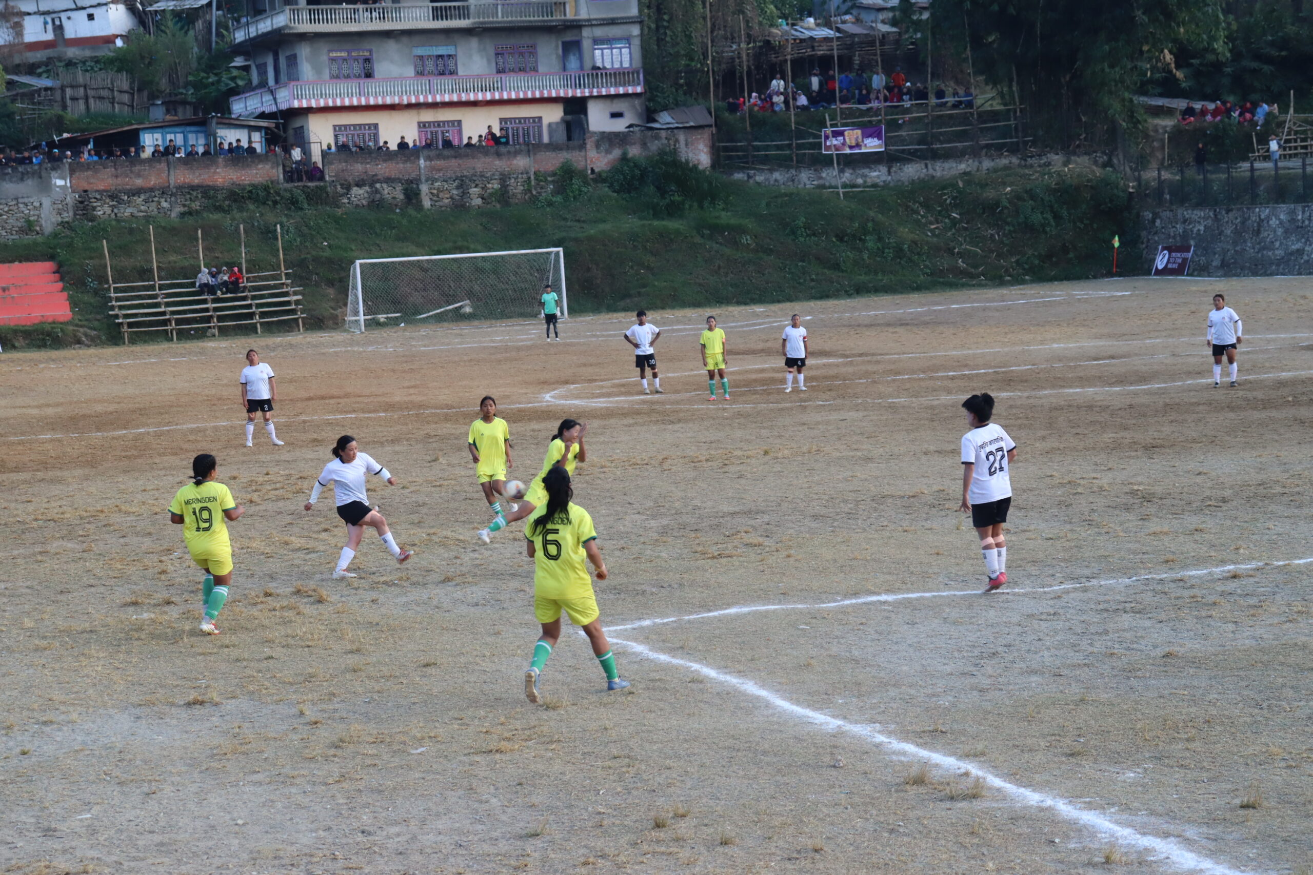 टाईबेक्ररमा मेरिङदेनलाई ४–३ ले हराउँदै फुङलिङ नगरपालिका कञ्चनजंघा सेसेलुङ महिला गोल्डकपको च्याम्पियन