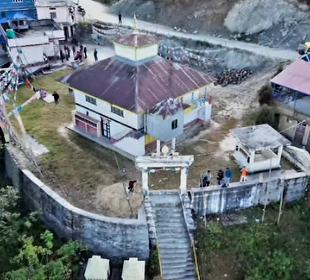 आर्थिक पारदर्शिताका खानी देवराज गुरुङले लिए  निङ्मा छ्योखोर्लिङ गुम्बा पुनर्निर्माणको योजना: भविष्यका सन्ततीका लागि उपहारको सपना