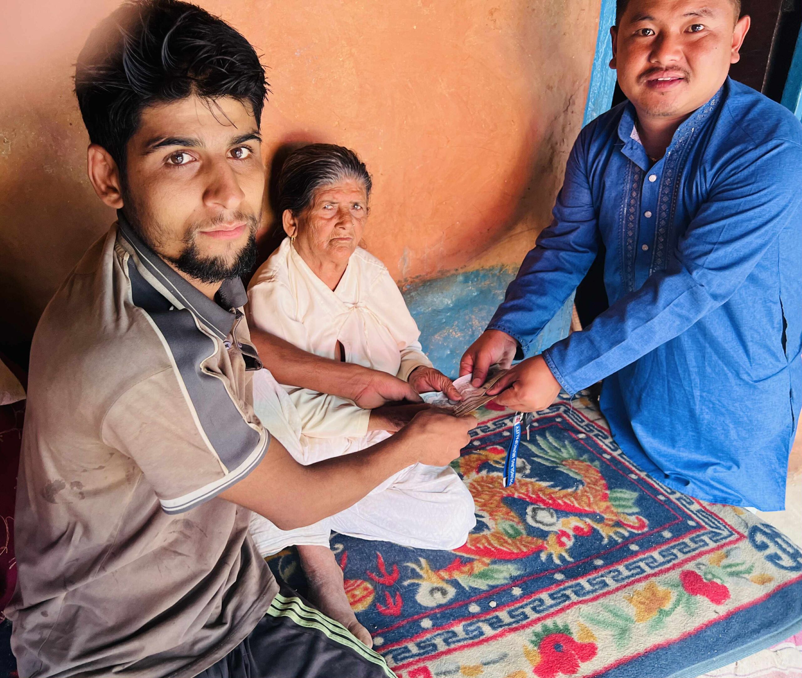 ऋण खोजेरै भएपनि किरिया र सुत्केरी खर्च दिदै फुङ्लिङ -८