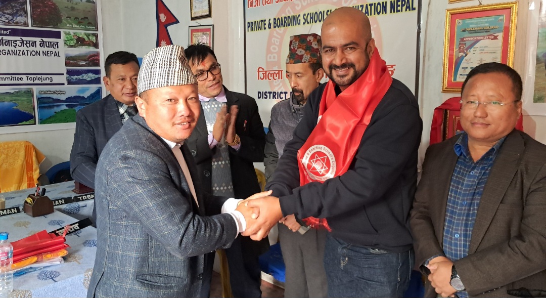 साथ र संवेदना लिएर: उपाध्यक्ष पाण्डे टोलीले स्व. सिग्देल परिवार भेटेर फर्कियो