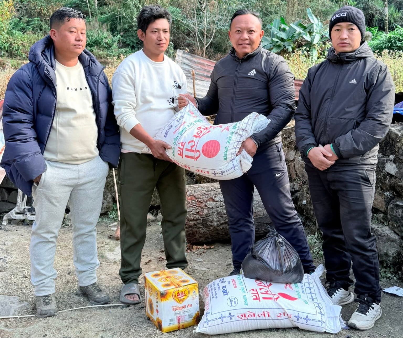 आगलागीले सबै स्वाहा बनायो, तर मानवीयता बाँकी रह्यो